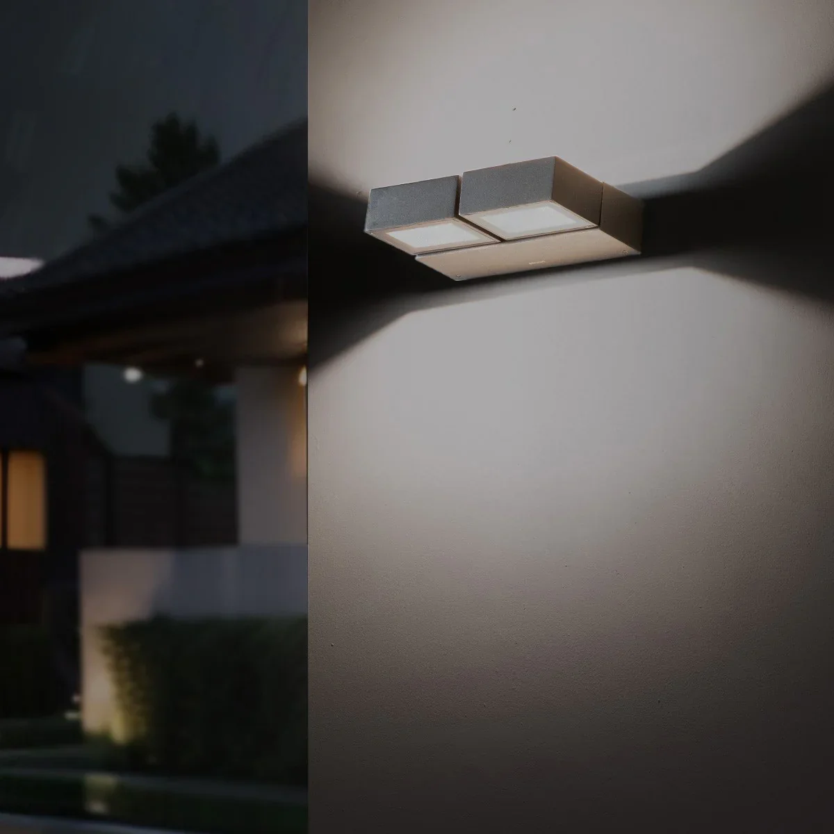 Philips Alfresco Wall light (Square shaped with pattern) - Image 2
