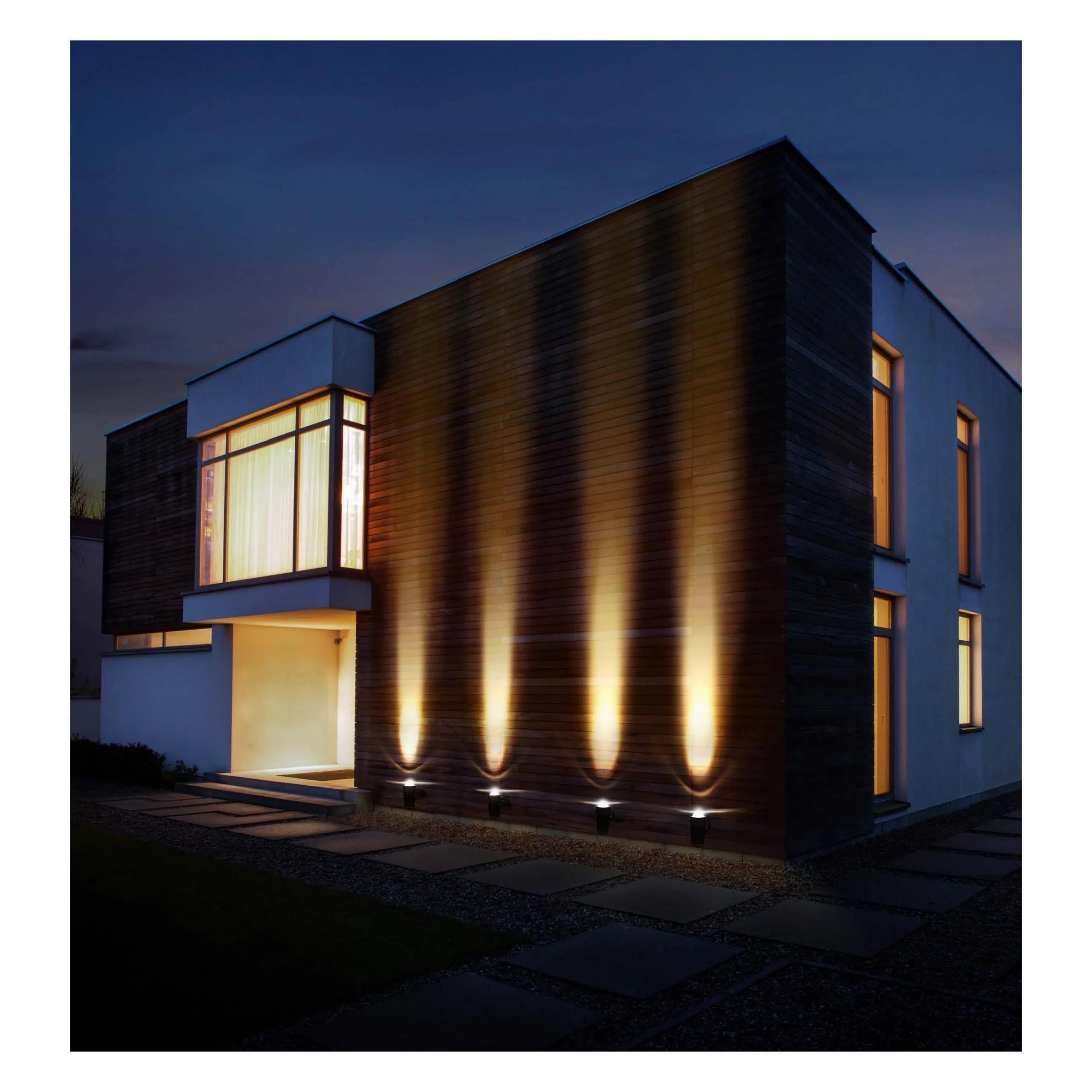 Philips Beamer Facade Light 15W Warm White | IP65 Outdoor Architectural LED Light | Wall Washer & Accent Lighting (800092) - Image 3