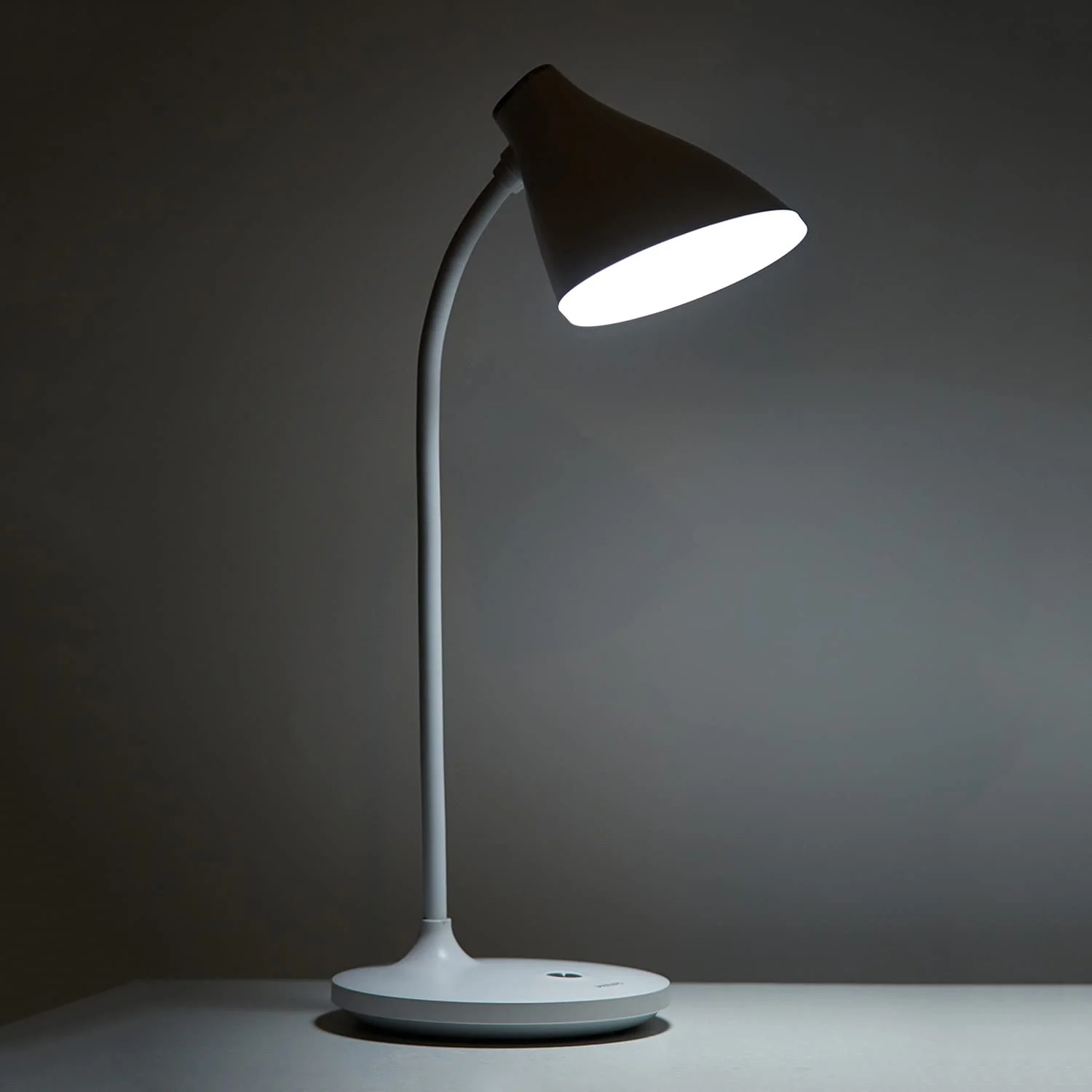 Philips Skyy 5W Rechargeable LED Table Lamp | Touch Control Desk Lamp with Adjustable Brightness & Long Battery Backup – Model 919215850921 - Image 3